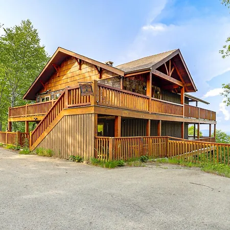 Beech Mountain Home With Game Room And Mountain Views!